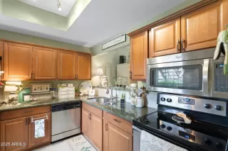 Photo #4: 6873637 Listing