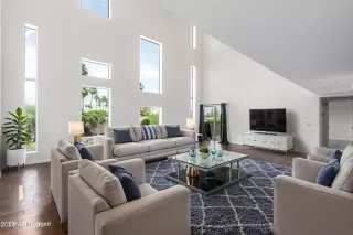 Photo #4: 6873661 Listing 