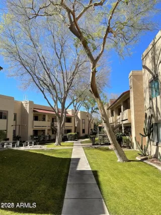 Photo #2: 6873926 Listing 