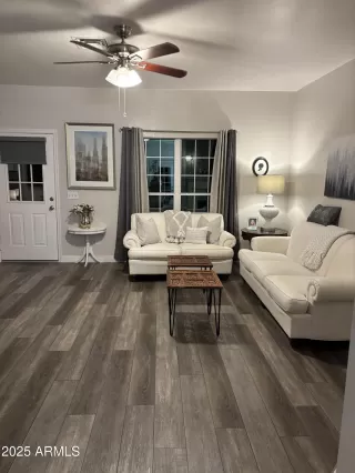 Photo #2: 6874069 Listing 