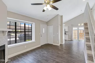 Photo #3: 6874194 Listing