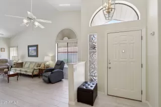 Photo #3: 6874354 Listing