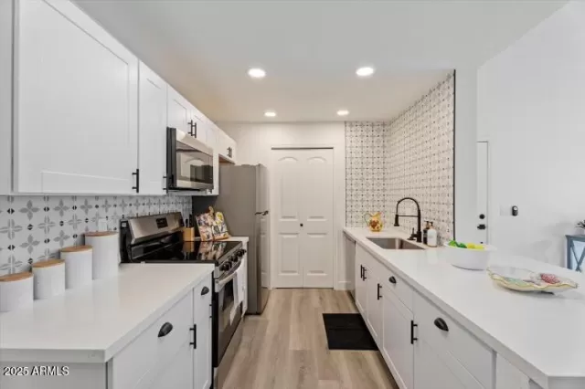 MLS: 6874412 Condo For Sale