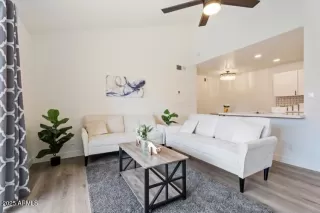 Photo #1: 6874412 Listing 