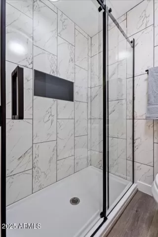 Photo #6: 6874412 Listing 