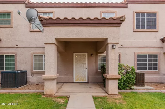 MLS: 6874577 Condo For Sale