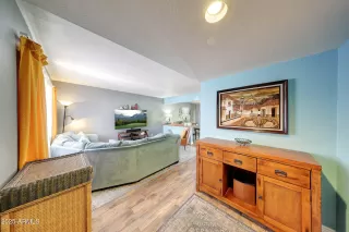 Photo #3: 6874735 Listing