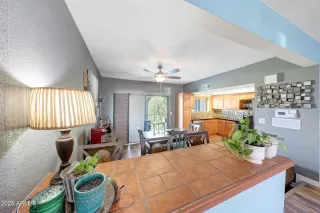 Photo #6: 6874735 Listing