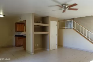 Photo #5: 6874754 Listing