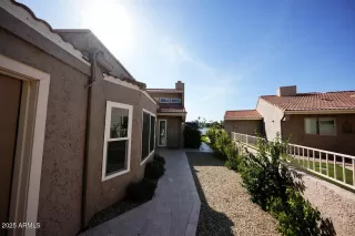 Photo #6: 6874887 Listing 