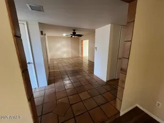 Photo #4: 6875100 Listing