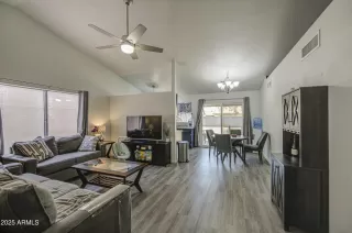 Photo #3: 6875137 Listing 