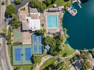 More Details about MLS # 6875290 : 5200 S LAKESHORE DRIVE#120