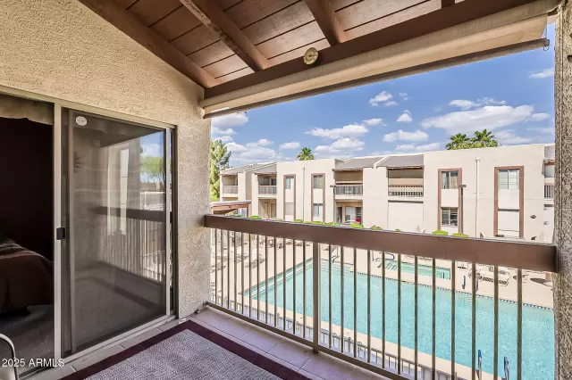 MLS: 6875398 Condo For Sale