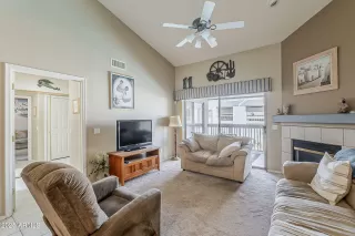 Photo #6: 6875398 Listing