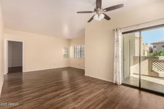 Photo #4: 6875447 Listing