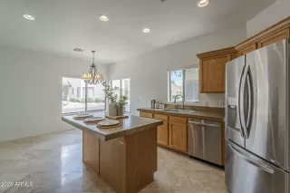 Photo #4: 6875772 Listing