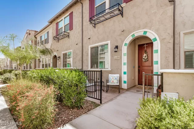 MLS: 6875988 Condo For Sale