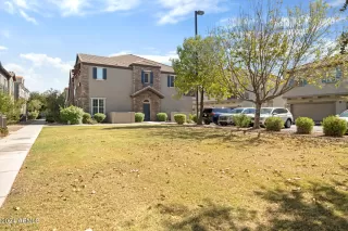 Photo #4: 6875998 Listing