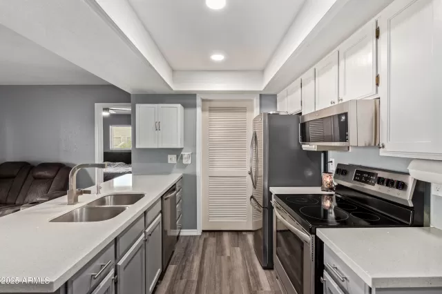 MLS: 6876057 Condo For Sale