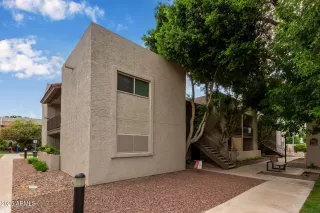 Photo #2: 6876057 Listing 