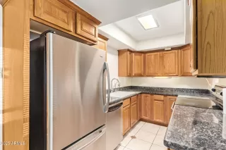 Photo #6: 6876340 Listing