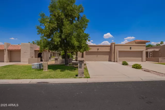 MLS: 6876382 Condo For Sale