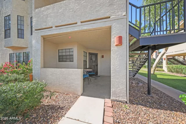 MLS: 6876425 Condo For Sale