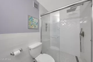 Photo #5: 6876425 Listing 