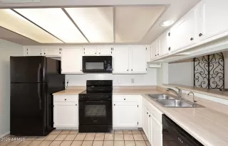 Photo #2: 6876490 Listing