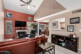 Photo #4: 6876519 Listing 