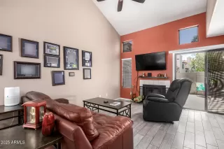 Photo #5: 6876519 Listing 