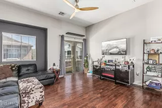 Photo #1: 6876536 Listing 