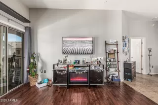 Photo #4: 6876536 Listing 