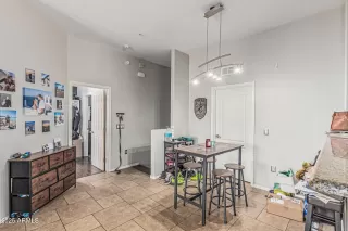 Photo #5: 6876536 Listing 