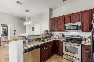 Photo #6: 6876536 Listing 