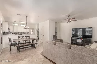 Photo #4: 6876674 Listing 