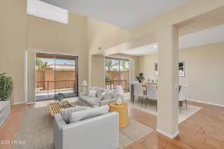 Photo #3: 6876733 Listing 