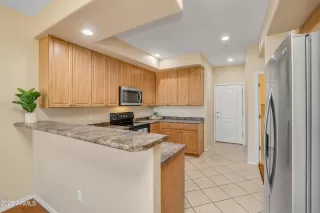 Photo #6: 6876733 Listing 