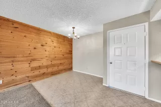 Photo #2: 6876786 Listing