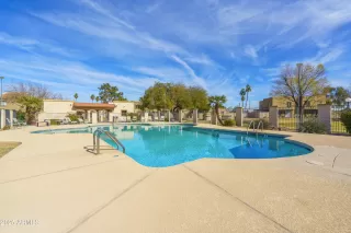 Photo #3: 6876850 Listing