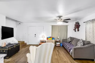 Photo #5: 6876850 Listing