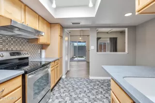 Photo #1: 6877181 Listing 