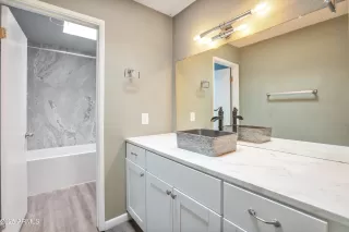 Photo #4: 6877181 Listing 