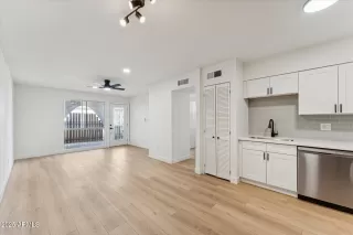 Photo #5: 6877229 Listing 