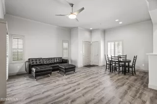 Photo #6: 6877249 Listing 