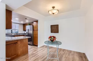 Photo #6: 6877267 Listing