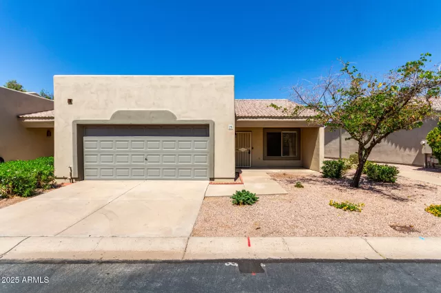 MLS: 6877887 Condo For Sale