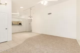 Photo #5: 6877887 Listing 