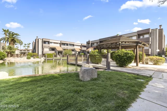 MLS: 6877889 Condo For Sale